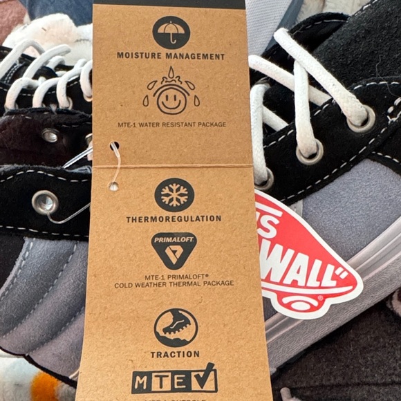 Vans MTE Black and Blue High-Top Sneakers NWT - Picture 16 of 16